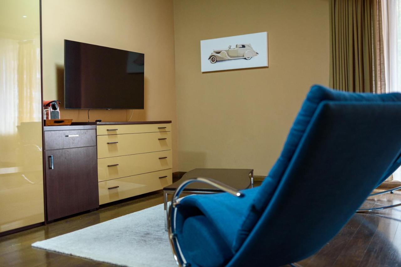 Boutique Hotel Casa Emil Пояна-Брашов Экстерьер фото