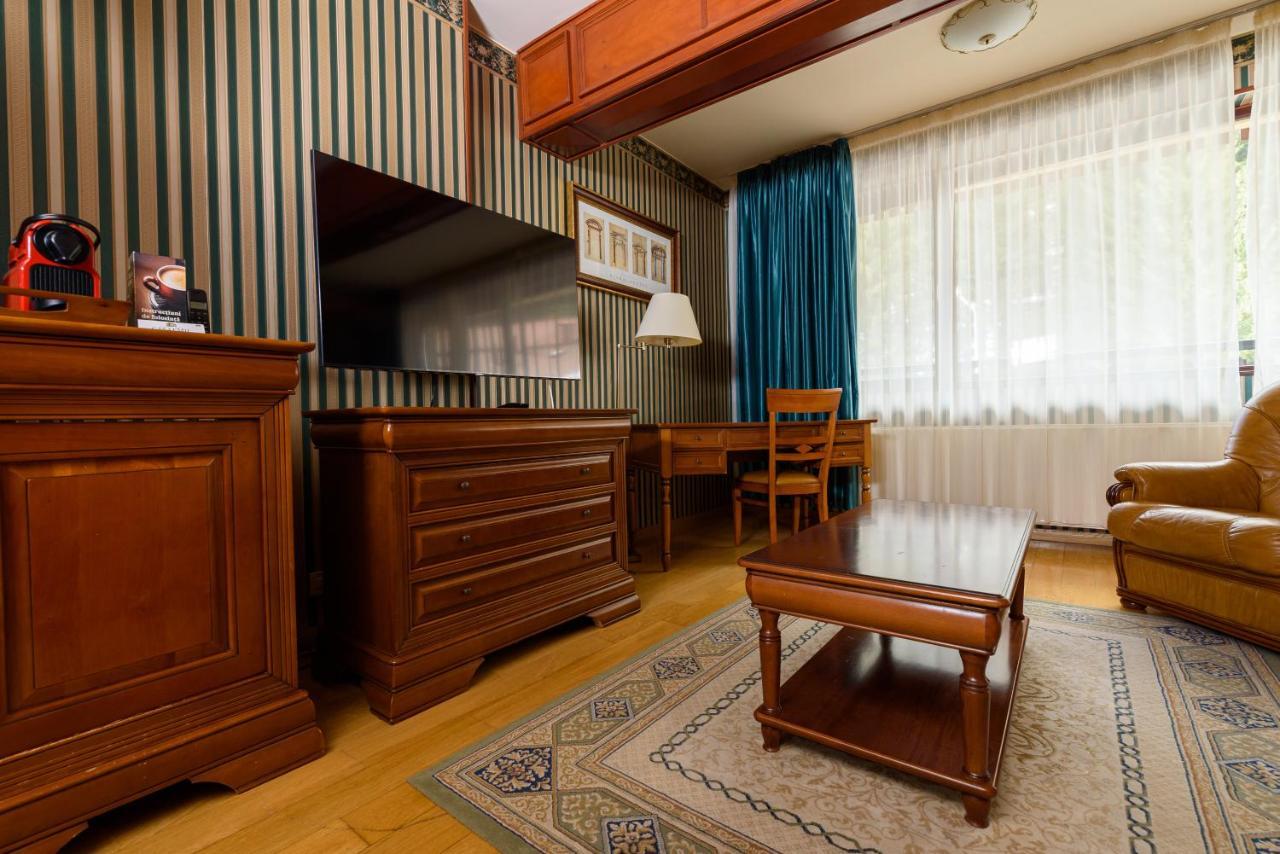 Boutique Hotel Casa Emil Пояна-Брашов Экстерьер фото