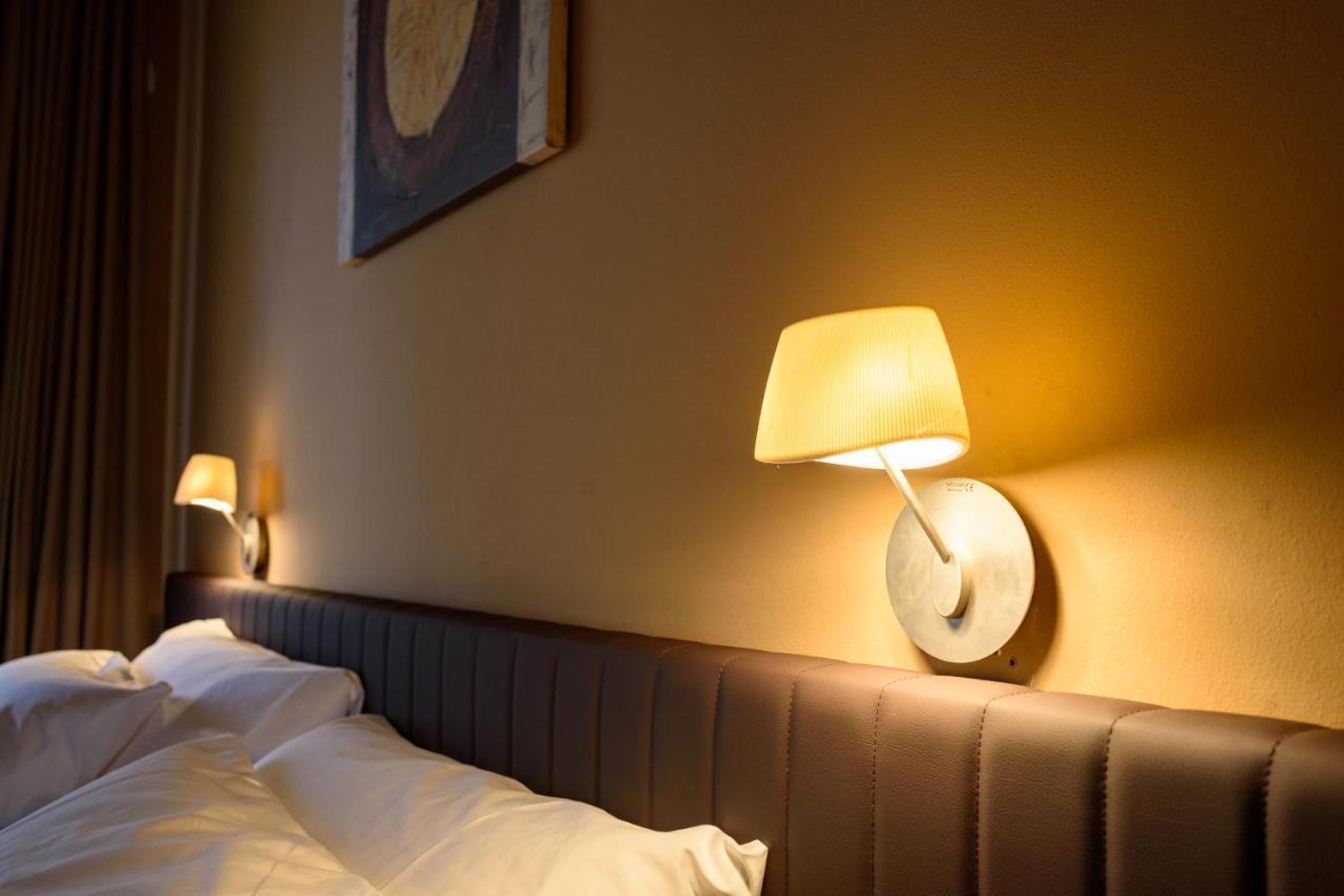 Boutique Hotel Casa Emil Пояна-Брашов Экстерьер фото