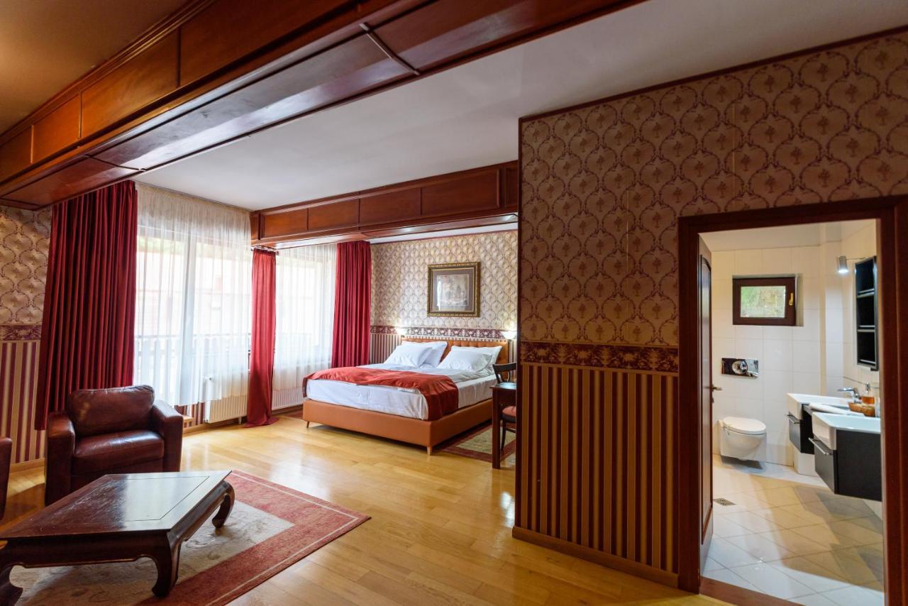 Boutique Hotel Casa Emil Пояна-Брашов Экстерьер фото