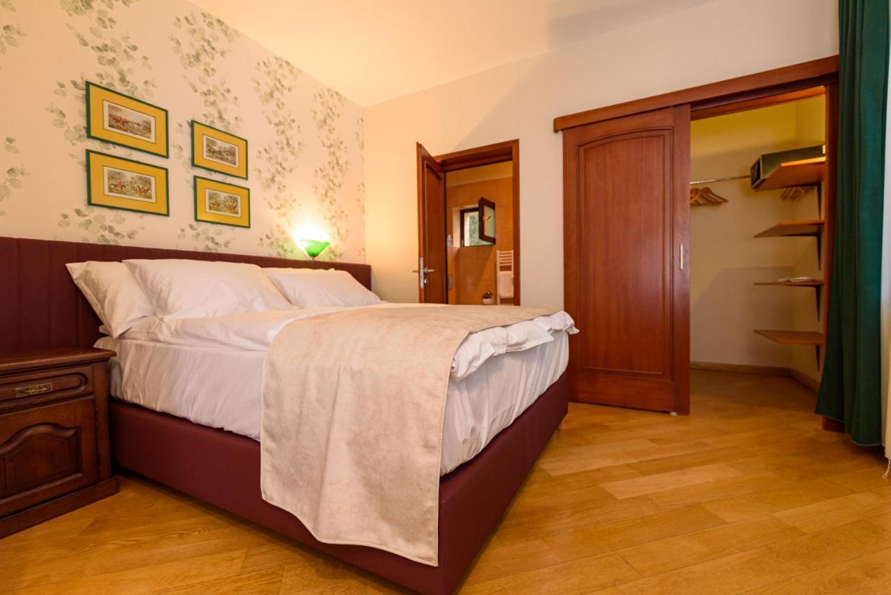 Boutique Hotel Casa Emil Пояна-Брашов Экстерьер фото